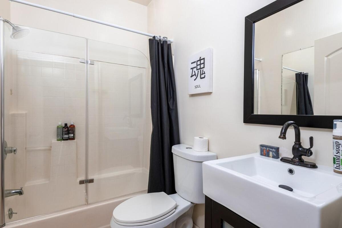 Spacious 2br With Full Kitchen & Dining In Beverly Hills Appartement